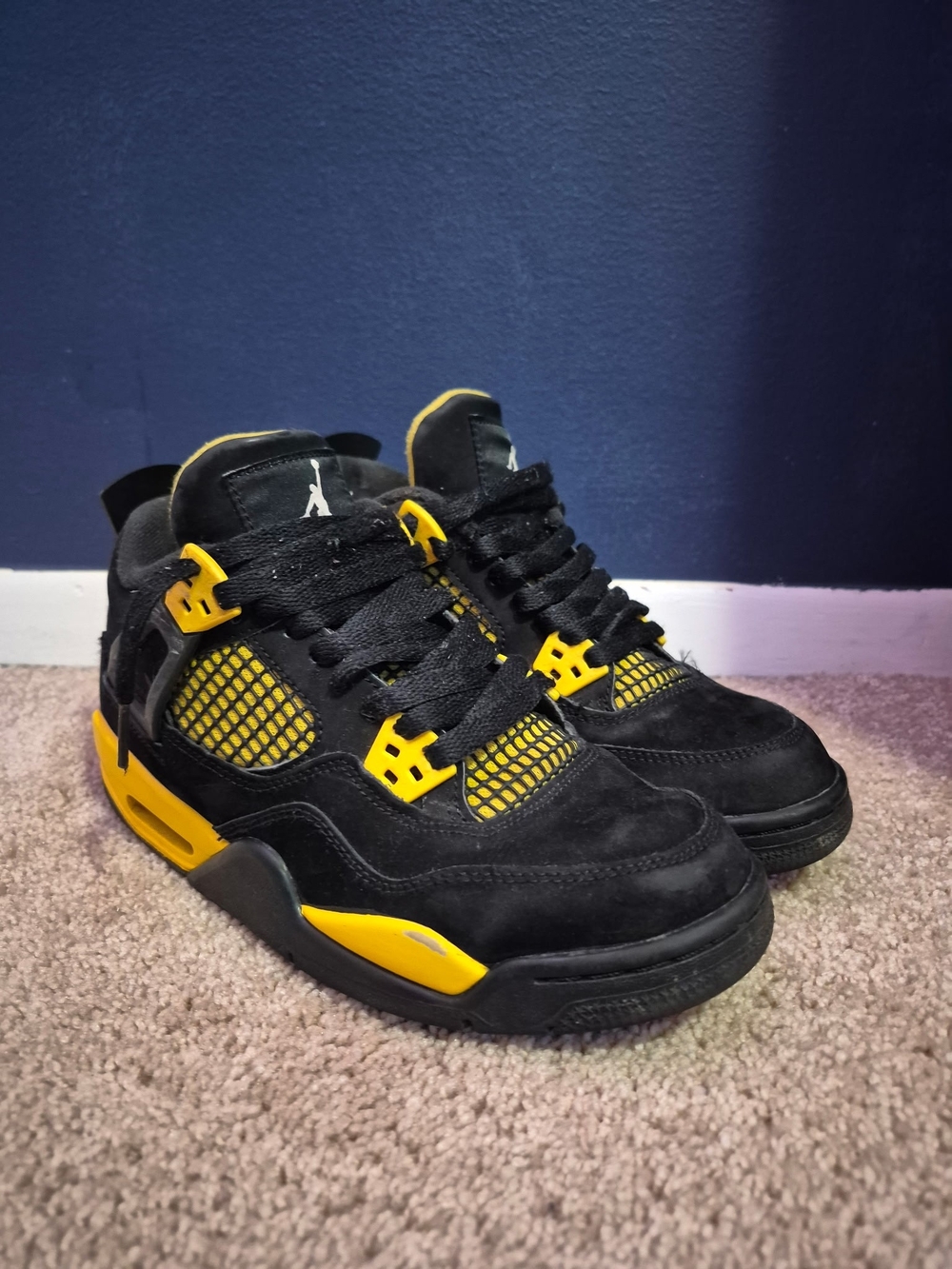 Jordan Kids Black and Yellow Retro Low-Top Sneakers